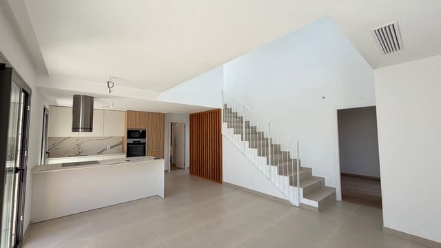 4 quarto Moradia para venda em Finestrat com piscina - 807 000 € (Ref: 9398518)