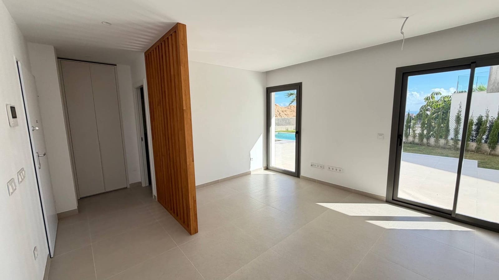 4 bedroom Villa for sale in Finestrat with pool - € 807,000 (Ref: 9398518)