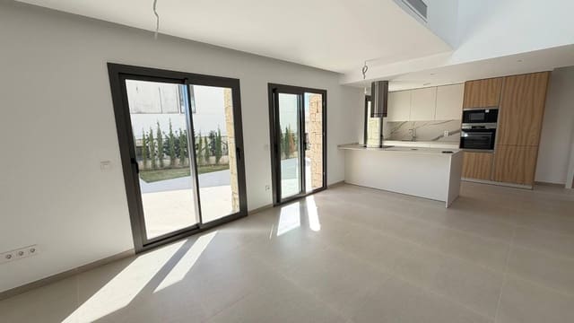 4 quarto Moradia para venda em Finestrat com piscina - 807 000 € (Ref: 9398518)