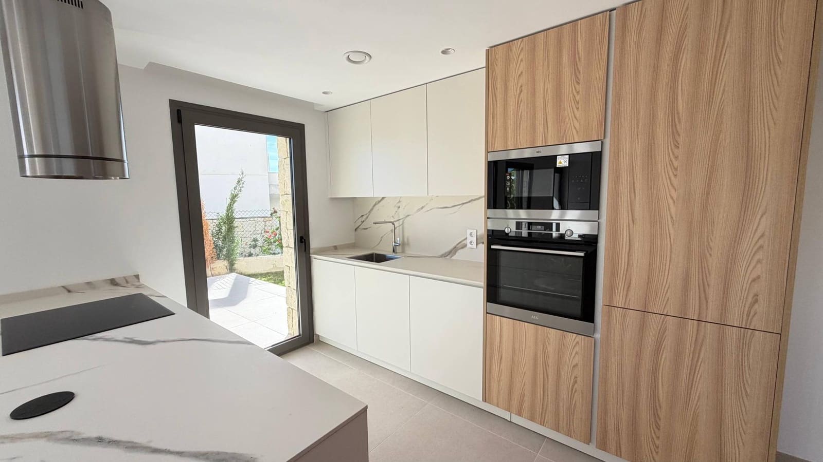 4 bedroom Villa for sale in Finestrat with pool - € 807,000 (Ref: 9398518)