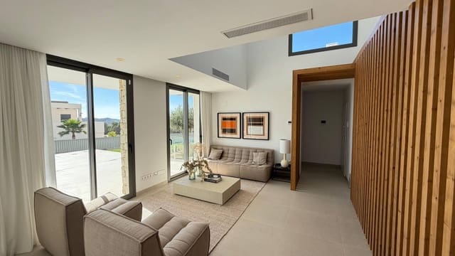 4 bedroom Townhouse for sale in Finestrat with pool - € 498,000 (Ref: 9398519)