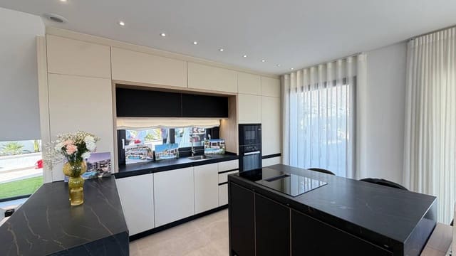 3 Zimmer Villa zu verkaufen in Finestrat mit Pool - 699.900 € (Ref: 9403415)