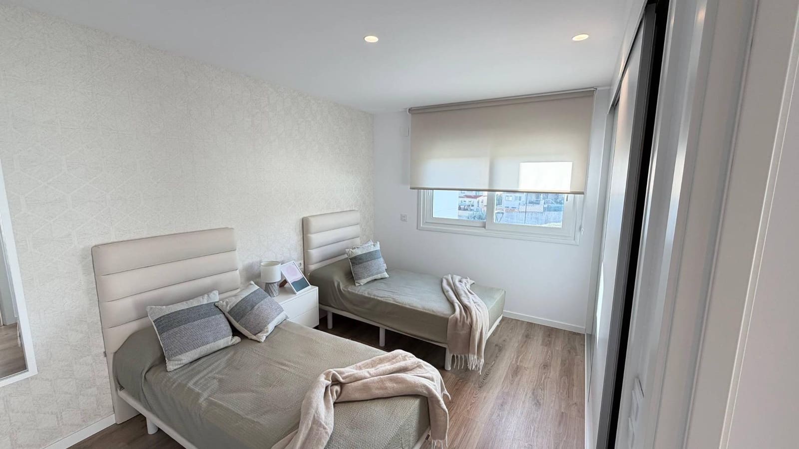 Casa de 4 habitaciones en Finestrat en venta - 555.000 € (Ref: 9403652)