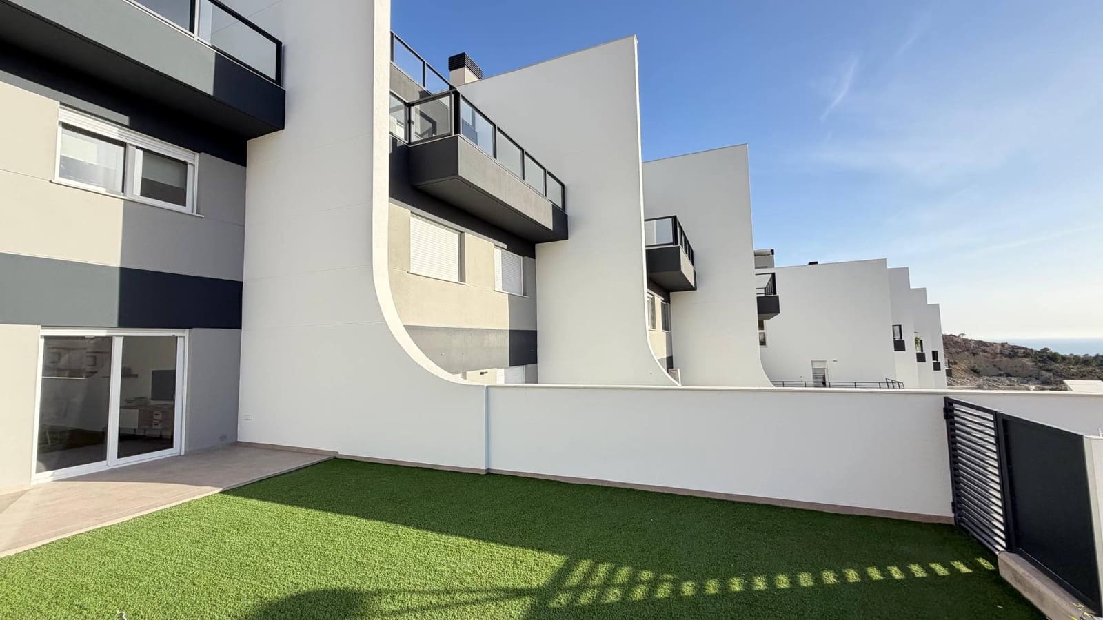 Casa de 4 habitaciones en Finestrat en venta - 555.000 € (Ref: 9403652)