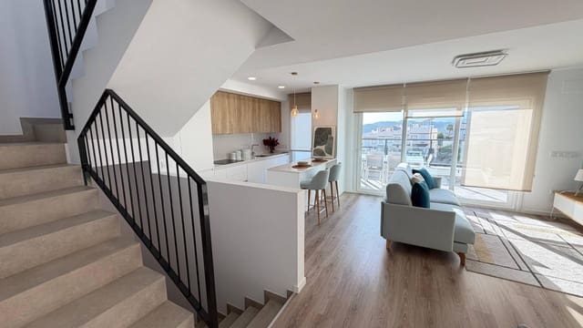 Casa de 4 habitaciones en Finestrat en venta - 555.000 € (Ref: 9403652)