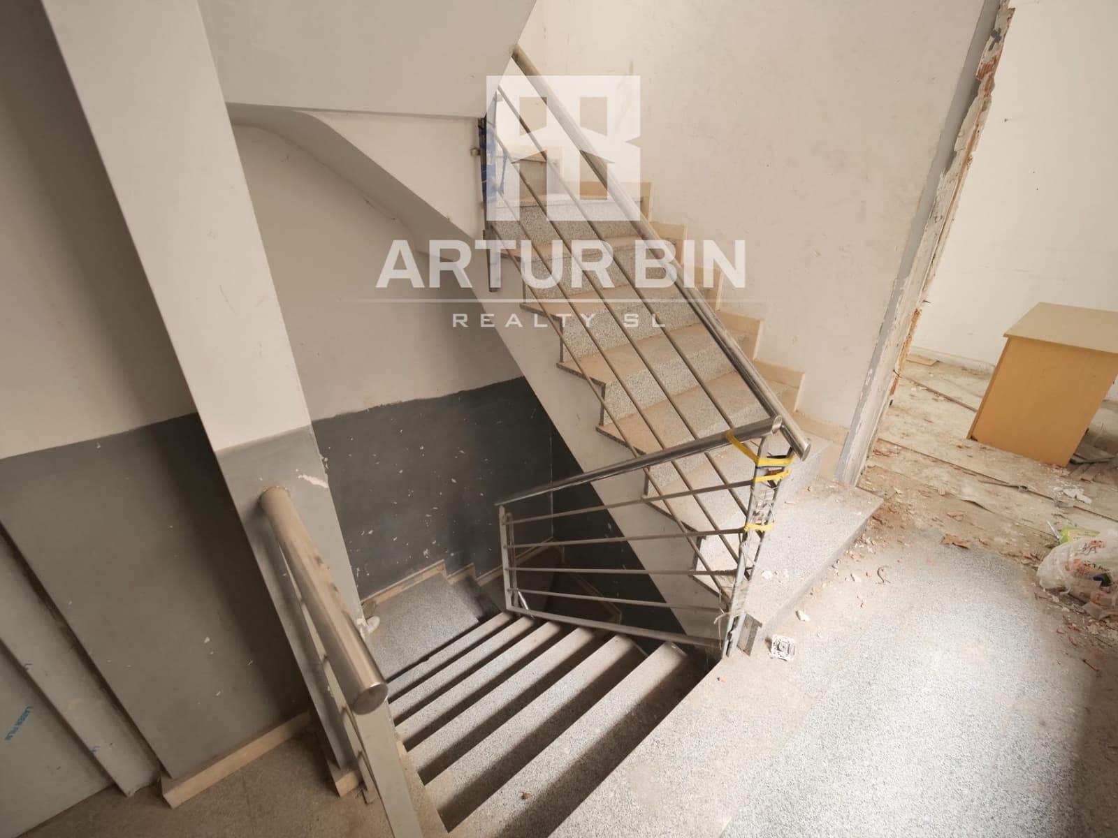 13 sovrum Lägenhet till salu i Valencia stad - 3 000 000 € (Ref: 9404431)