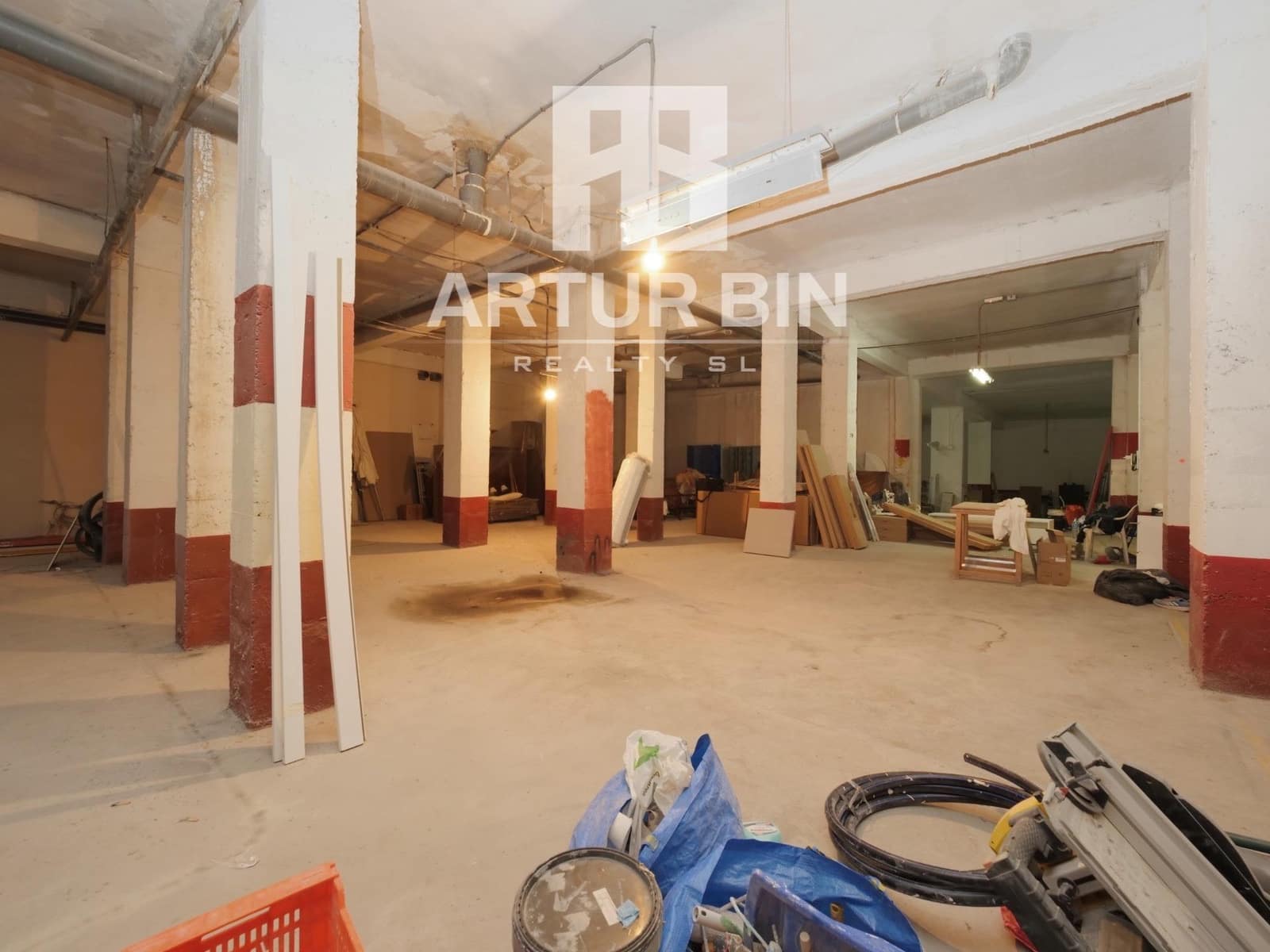 Garage te koop in Valencia stad - € 700.000 (Ref: 9410996)