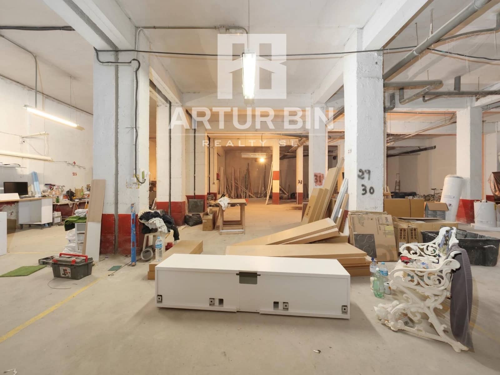 Garage te koop in Valencia stad - € 700.000 (Ref: 9410996)