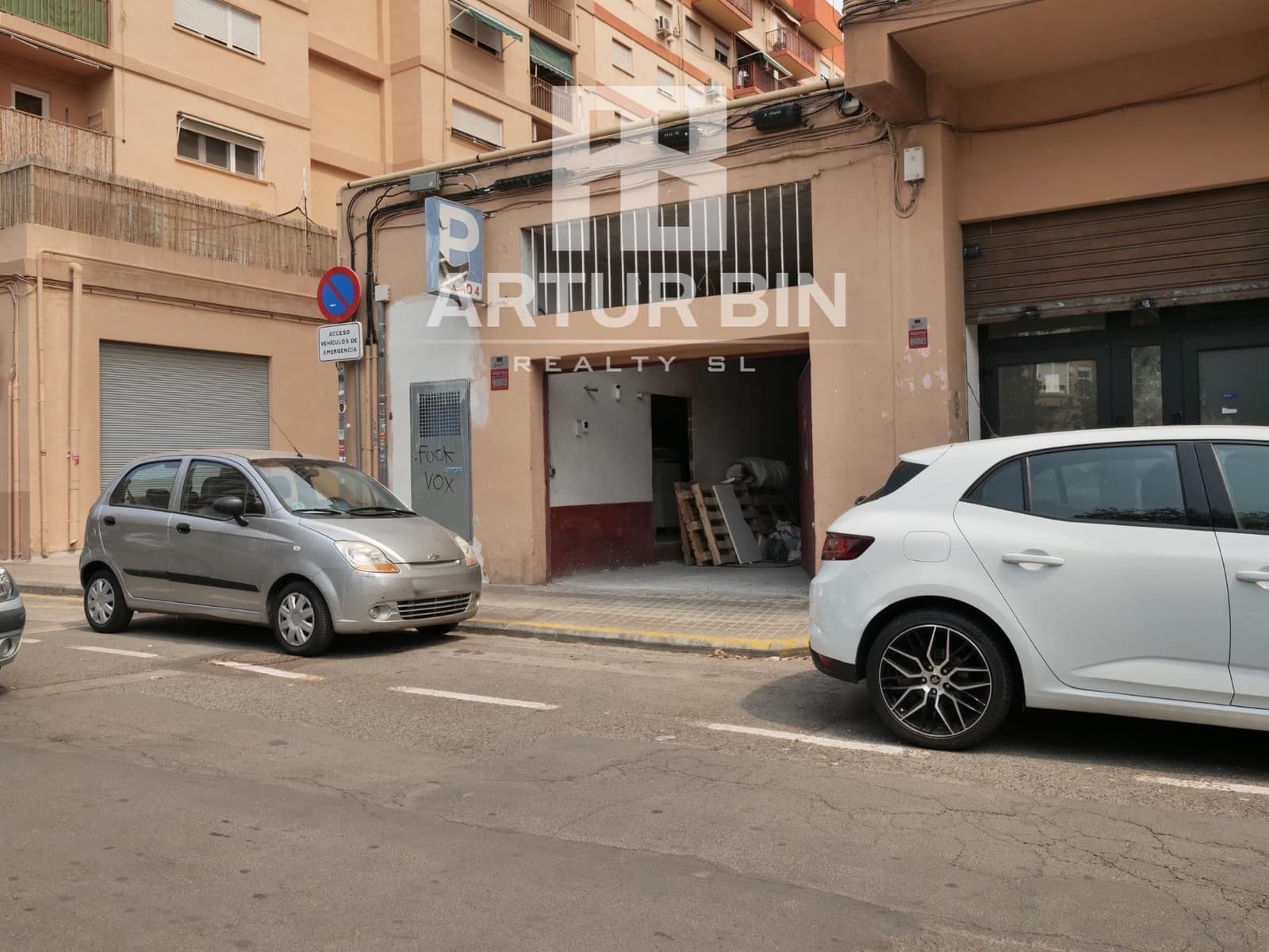 Garage te koop in Valencia stad - € 700.000 (Ref: 9410996)