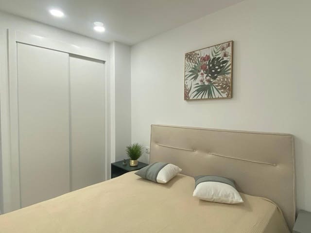 2 quarto Apartamento para arrendar em Finestrat com piscina - 2 000 € (Ref: 9415966)