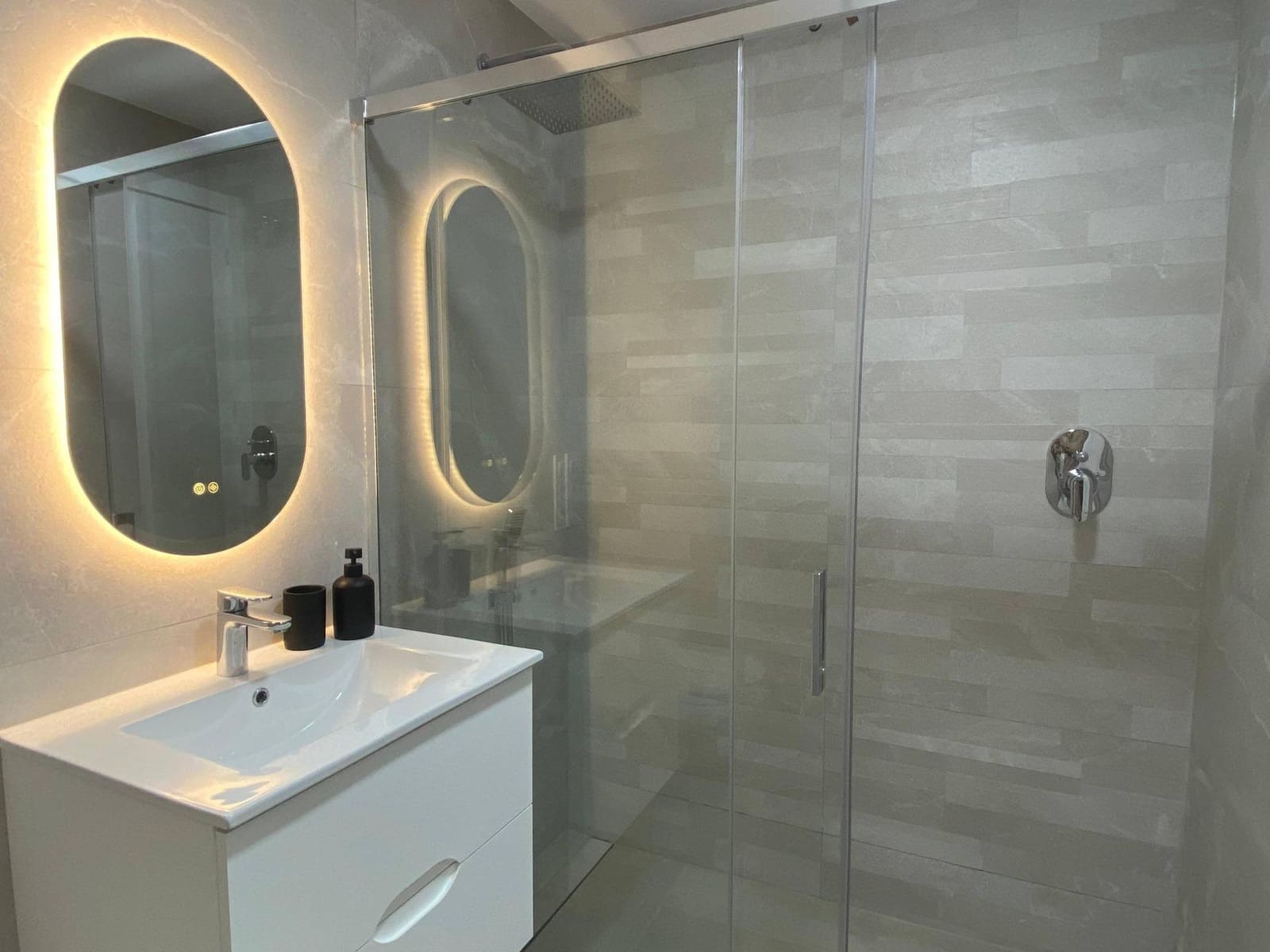 2 bedroom Apartment for rent in Finestrat with pool - € 2,000 (Ref: 9415966)