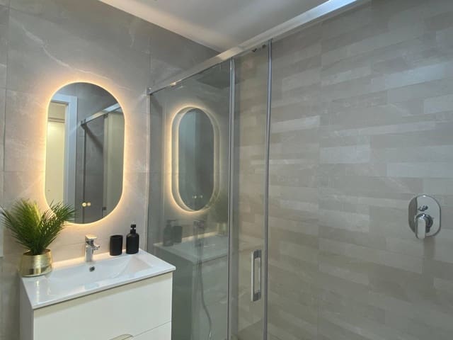 2 quarto Apartamento para arrendar em Finestrat com piscina - 2 000 € (Ref: 9415966)