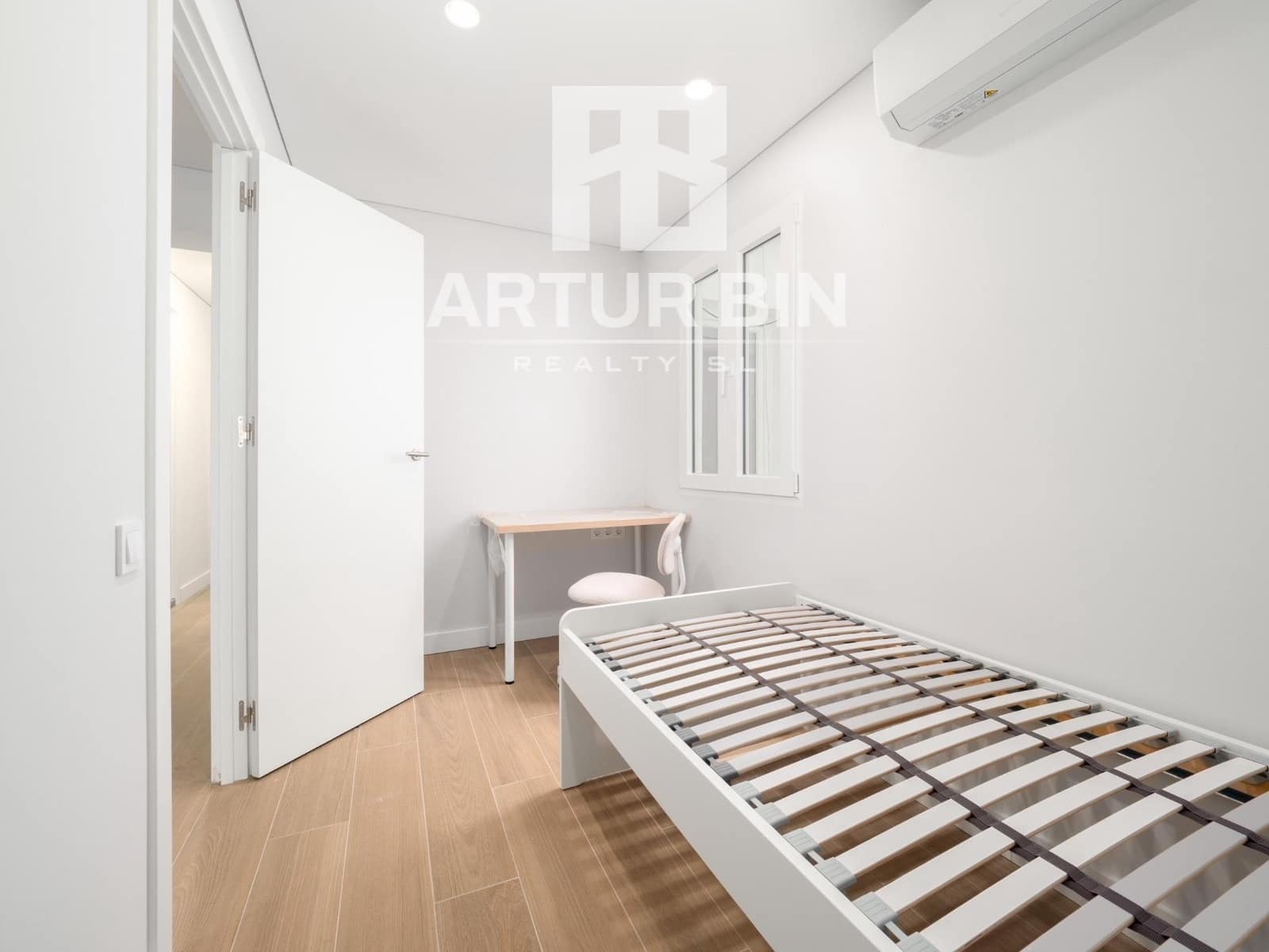 5 slaapkamer Appartement te koop in Valencia stad - € 360.000 (Ref: 9419780)