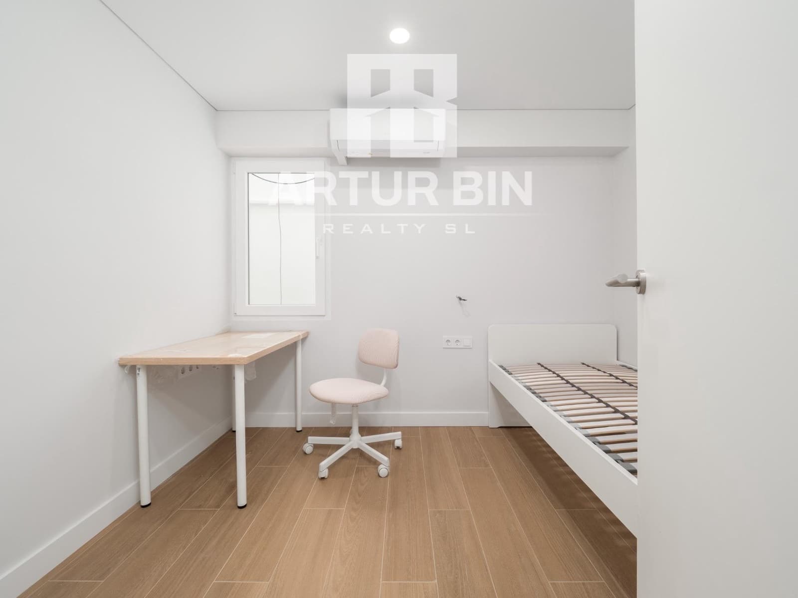 5 slaapkamer Appartement te koop in Valencia stad - € 360.000 (Ref: 9419780)