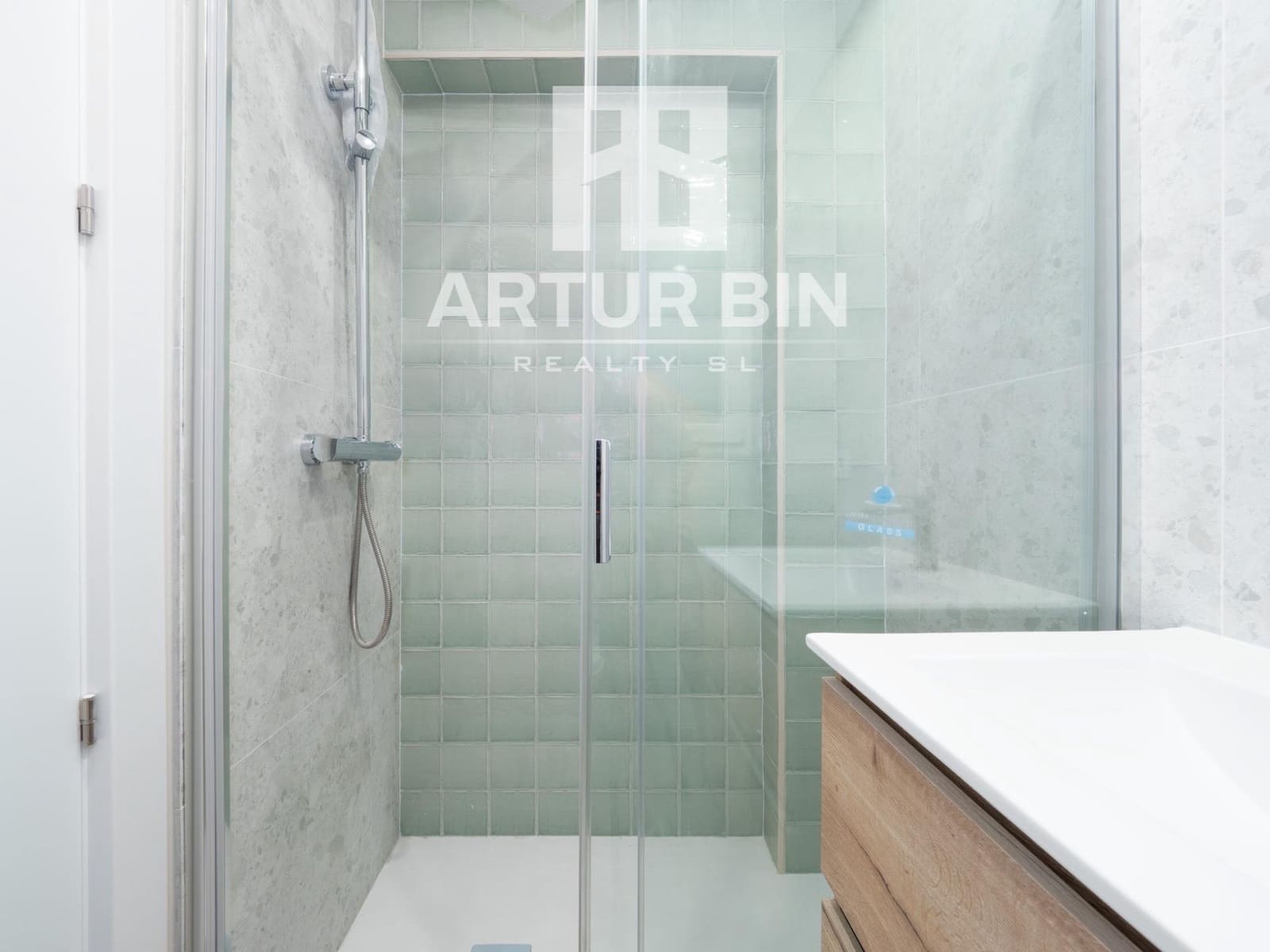 5 slaapkamer Appartement te koop in Valencia stad - € 360.000 (Ref: 9419780)