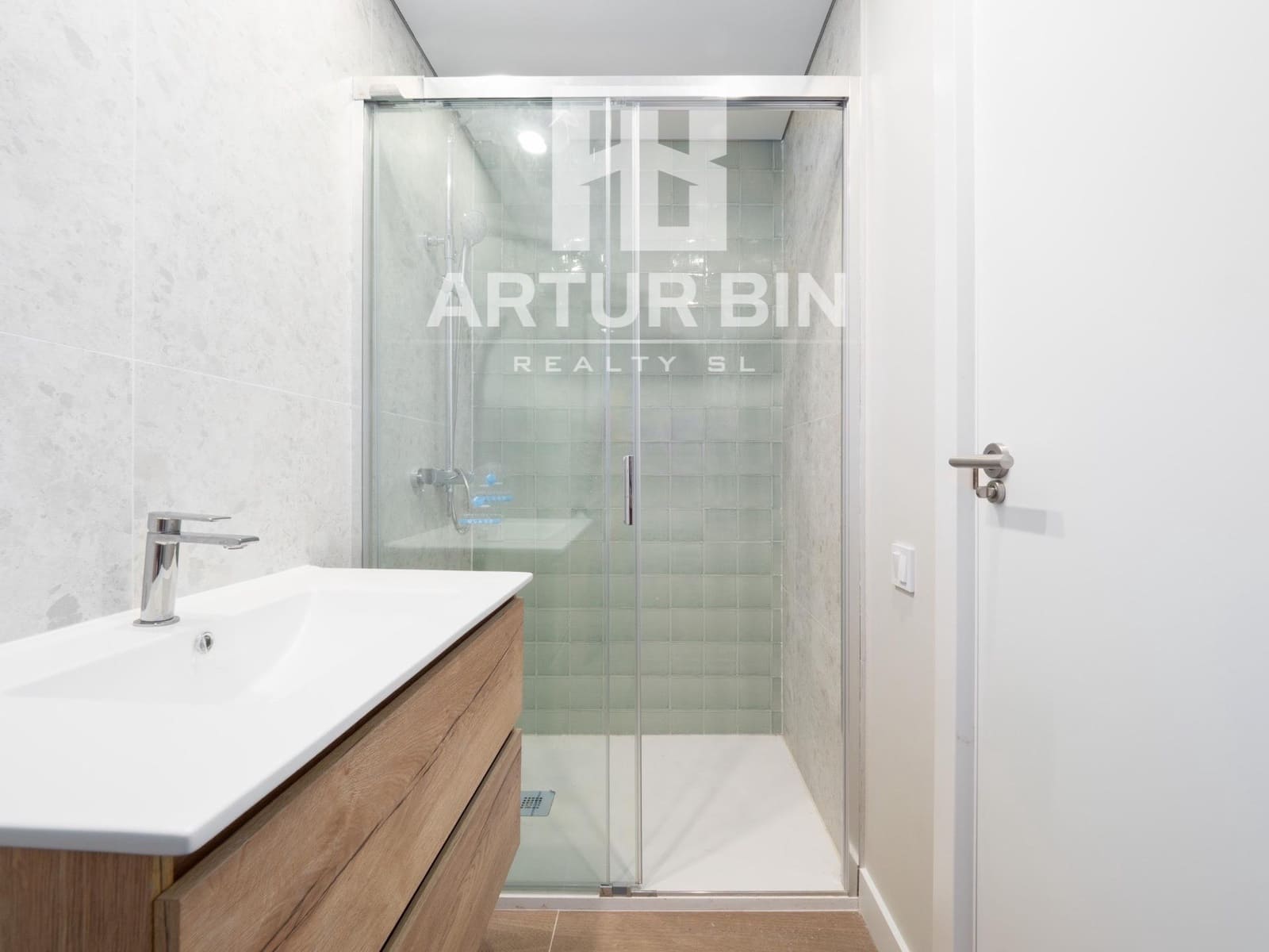 5 slaapkamer Appartement te koop in Valencia stad - € 360.000 (Ref: 9419780)