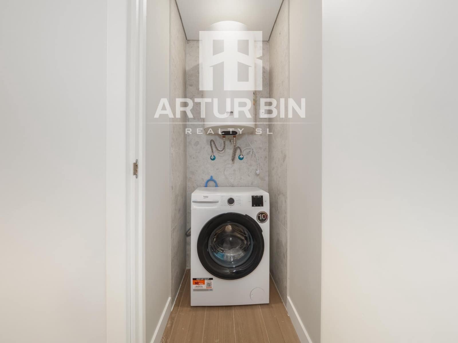 5 slaapkamer Appartement te koop in Valencia stad - € 360.000 (Ref: 9419780)