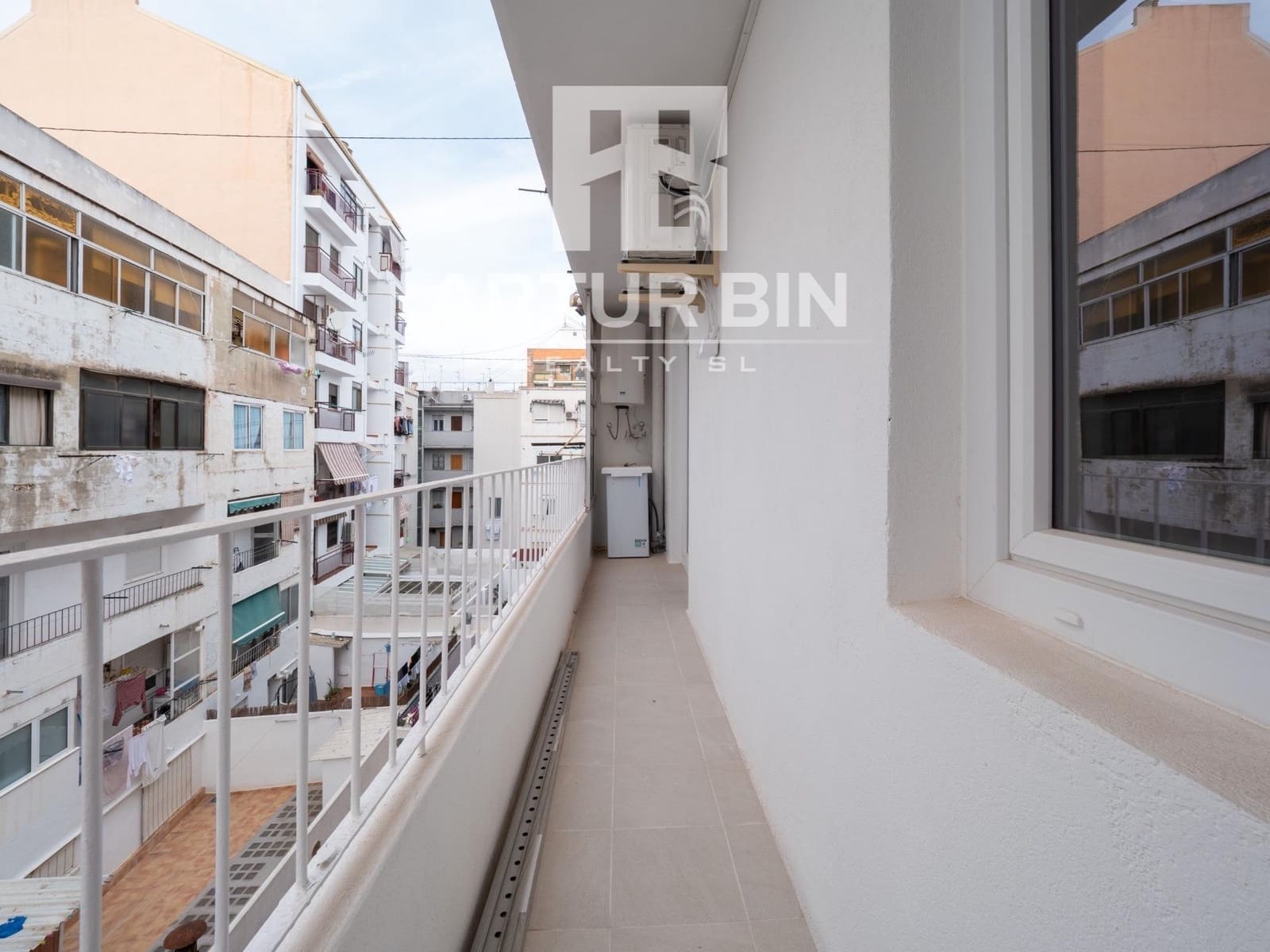 5 slaapkamer Appartement te koop in Valencia stad - € 360.000 (Ref: 9419780)