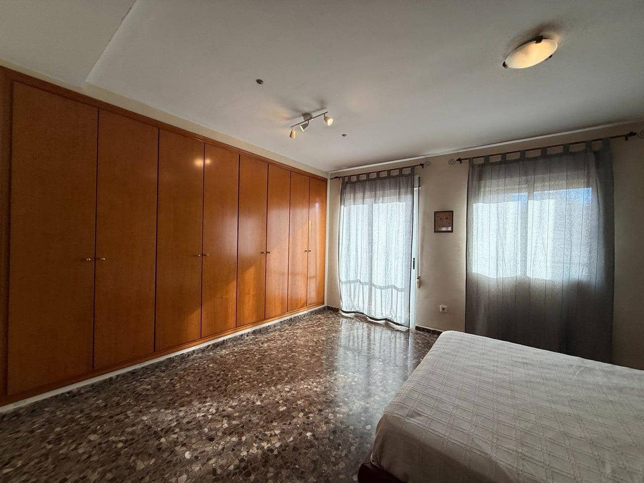 3 sypialnia Apartament do wynajęcia w Miasto Walencja - 1 500 € (Ref: 9431290)