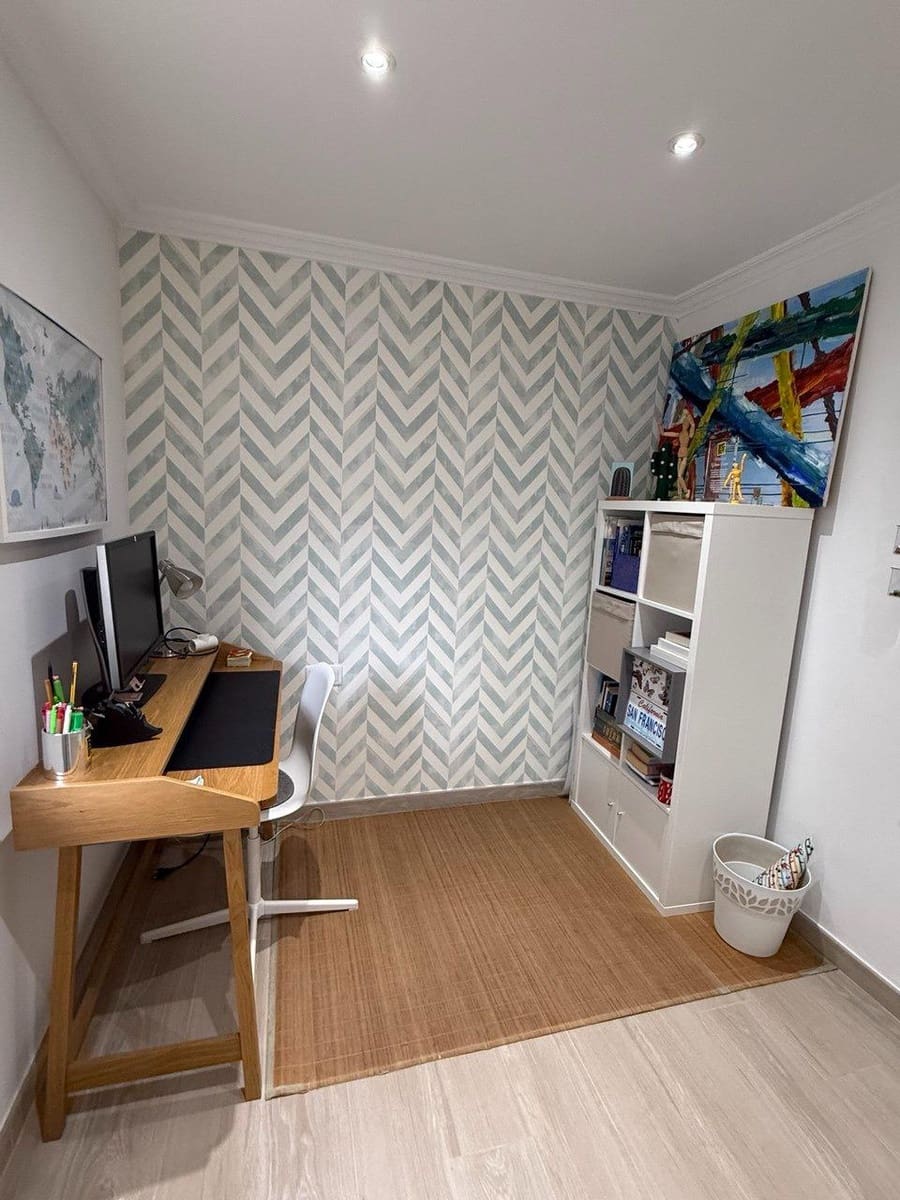 3 quarto Casa em Banda para arrendar em La Pobla de Vallbona com piscina - 2 000 € (Ref: 9446356)