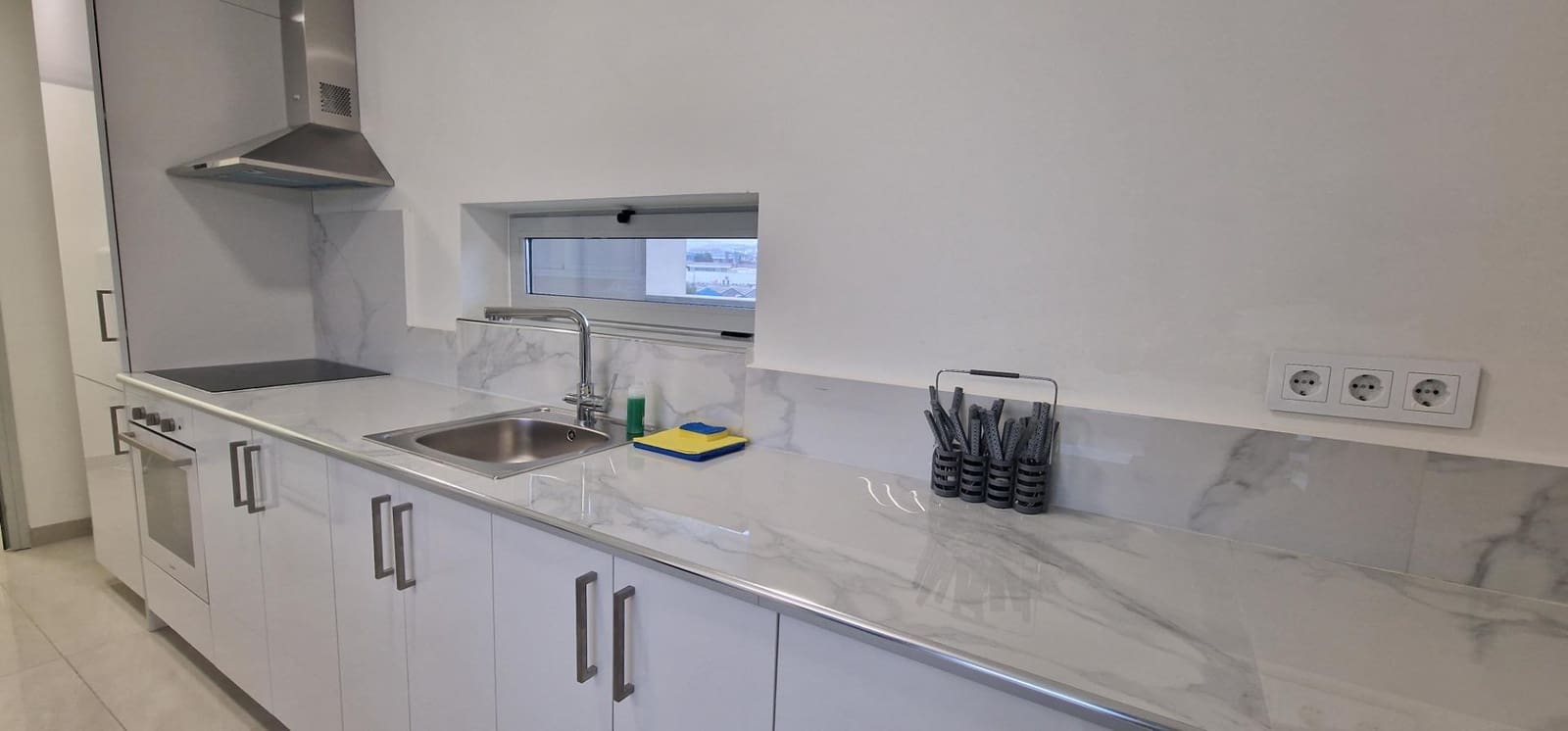 2 soverom Leilighet til salgs i Cala de Finestrat med svømmebasseng - € 280 000 (Ref: 9450961)