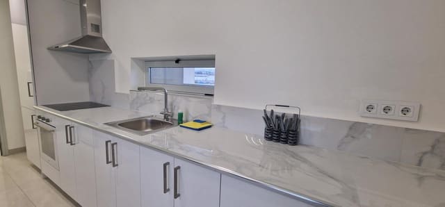 2 soverom Leilighet til salgs i Cala de Finestrat, Finestrat med svømmebasseng - € 280 000 (Ref: 9450961)