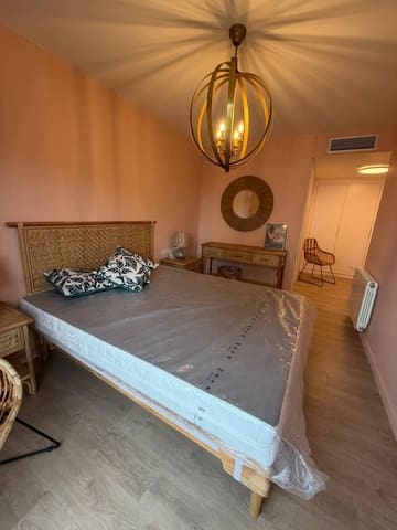 3 bedroom Apartment for sale in En Corts, Valencia city with pool - € 650,000 (Ref: 9462105)