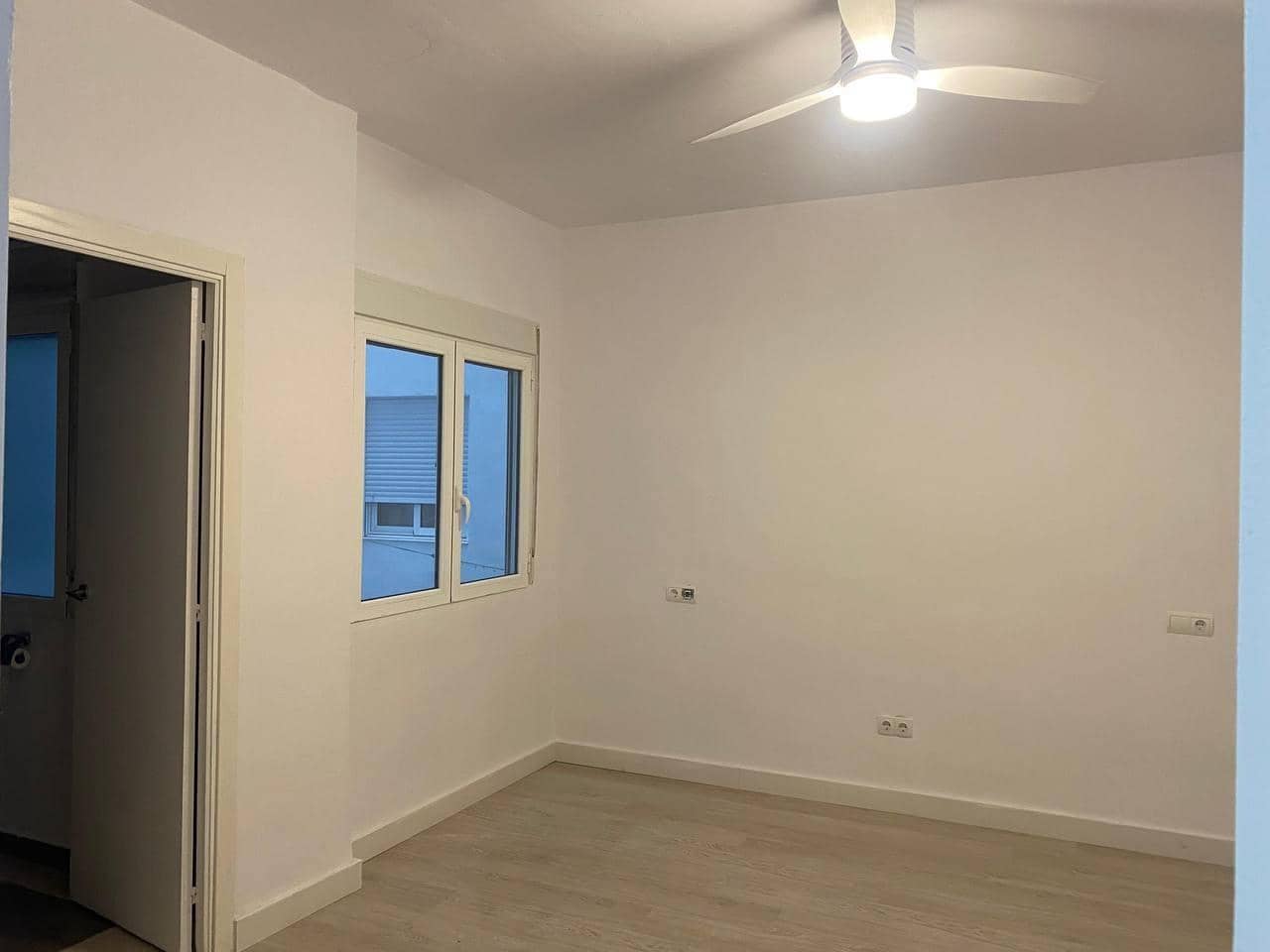 Apartamento de 3 habitaciones en Alicante / Alacant ciudad en alquiler - 1.150 € (Ref: 9483530)