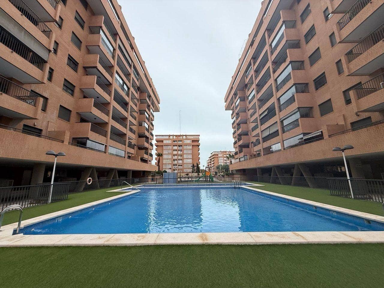 1 bedroom Apartment for sale in Valencia city with pool garage - € 345,000 (Ref: 9488354)