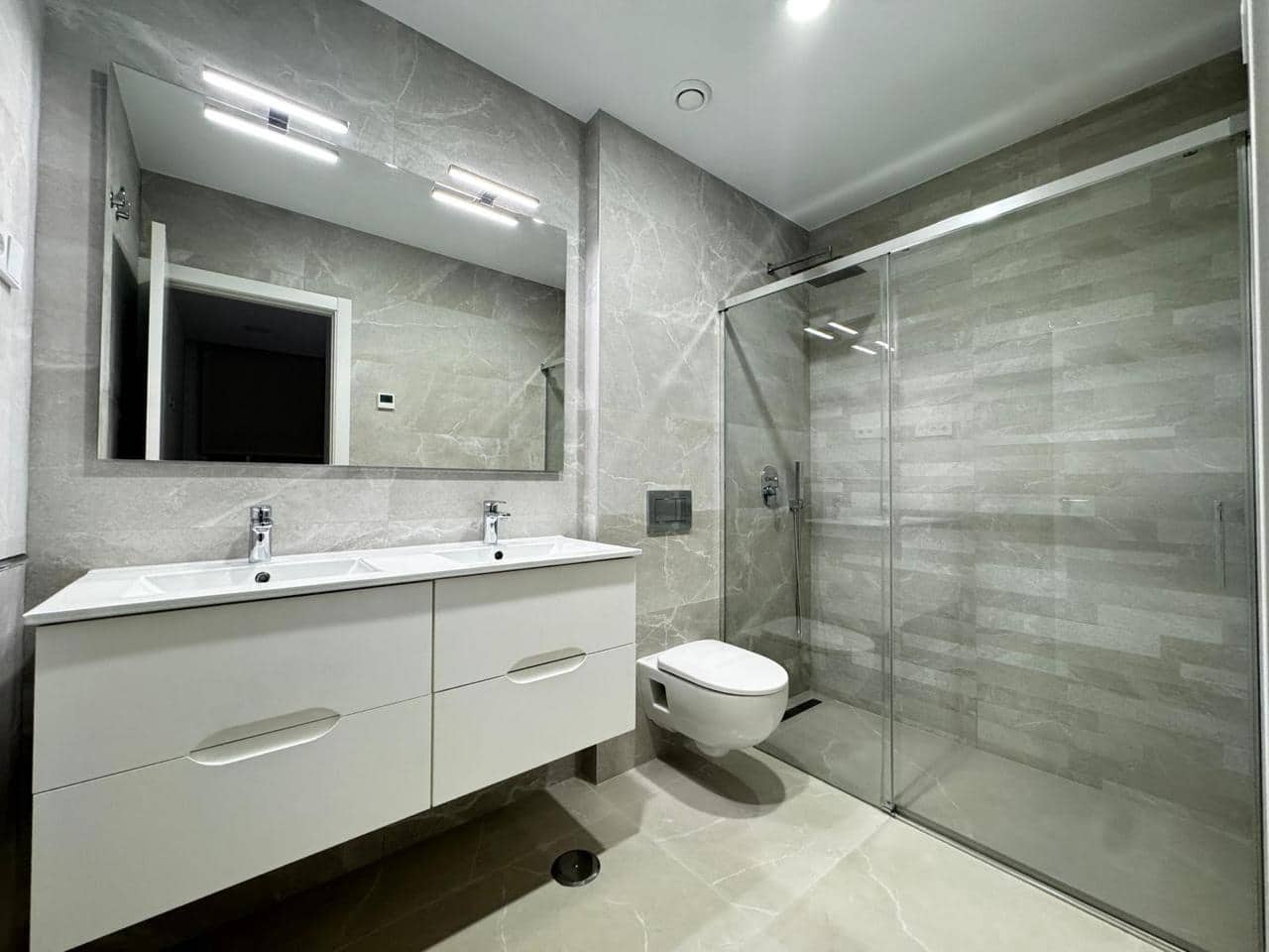 3 bedroom Apartment for rent in Finestrat with pool - € 2,700 (Ref: 9488355)