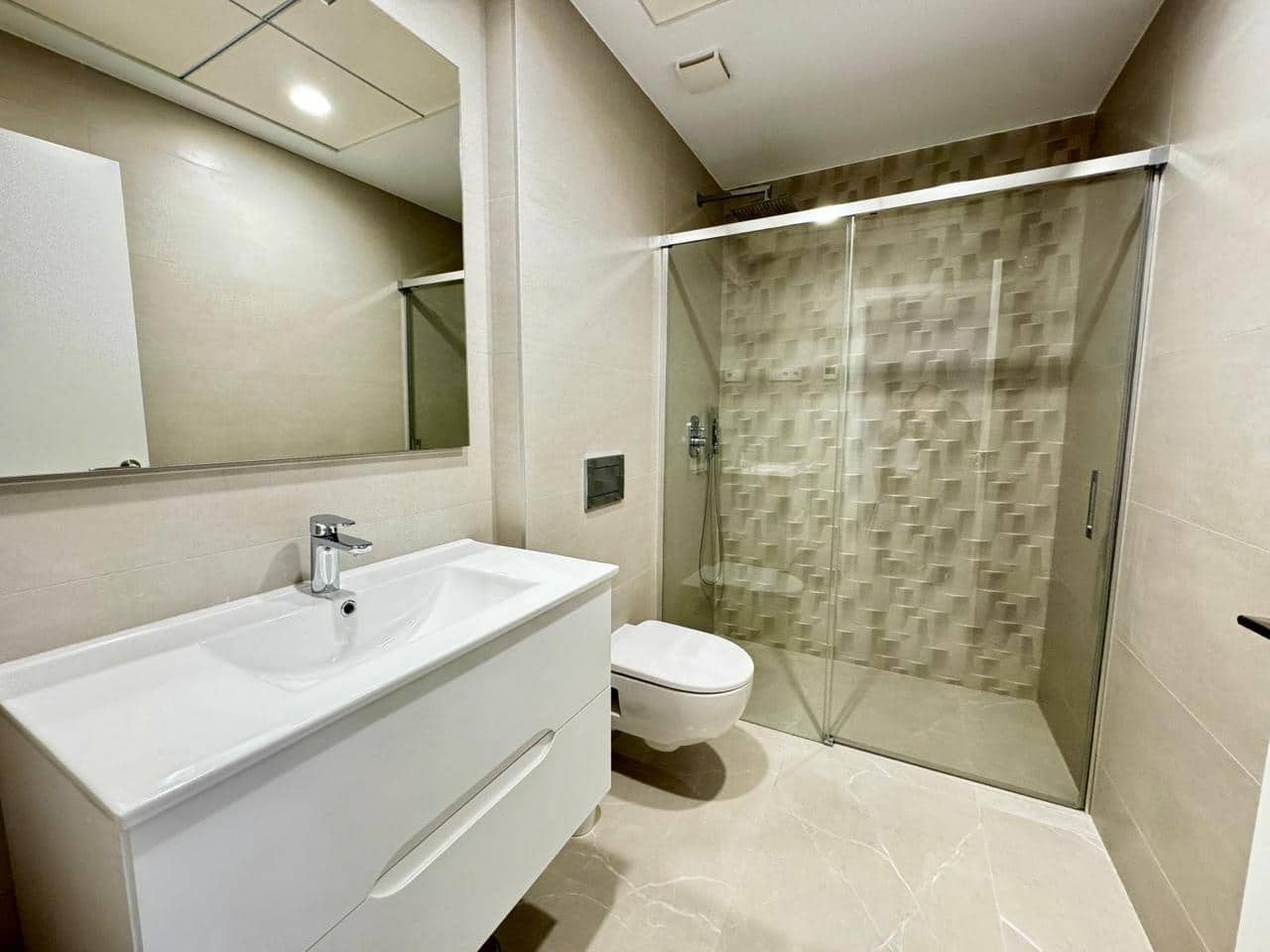 3 bedroom Apartment for rent in Finestrat with pool - € 2,700 (Ref: 9488355)