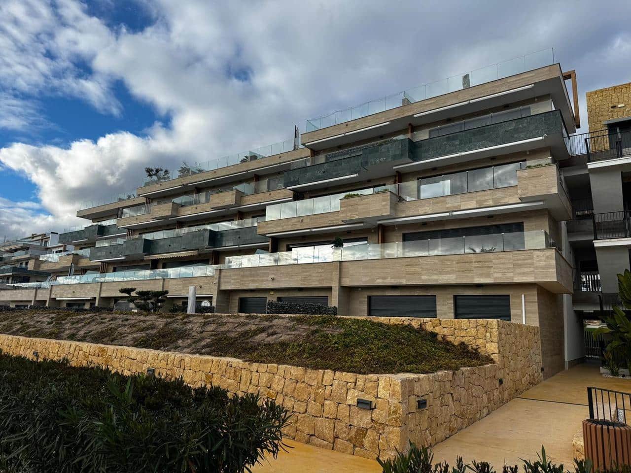 3 bedroom Apartment for rent in Finestrat with pool - € 2,700 (Ref: 9488355)