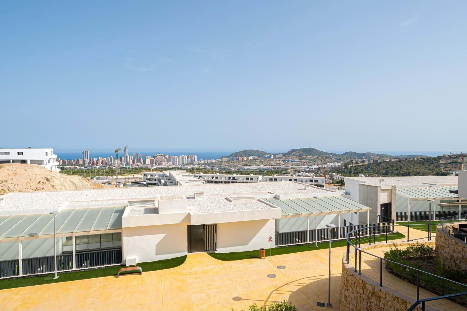 2 soveværelse Lejlighed til leje i Finestrat med swimmingpool - € 1.800 (Ref: 9491461)