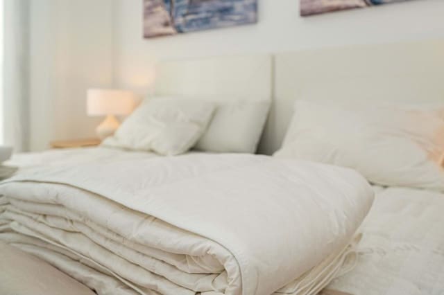 2 soveværelse Lejlighed til leje i Finestrat med swimmingpool - € 1.800 (Ref: 9491461)