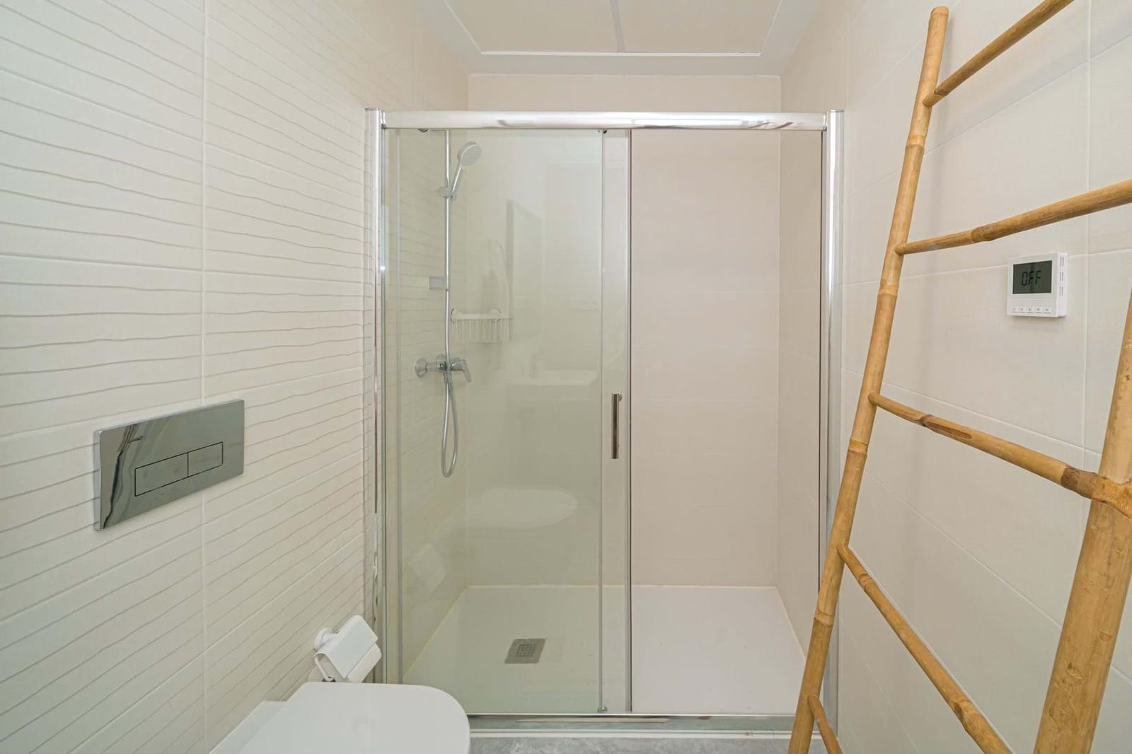 2 soveværelse Lejlighed til leje i Finestrat med swimmingpool - € 1.800 (Ref: 9491461)