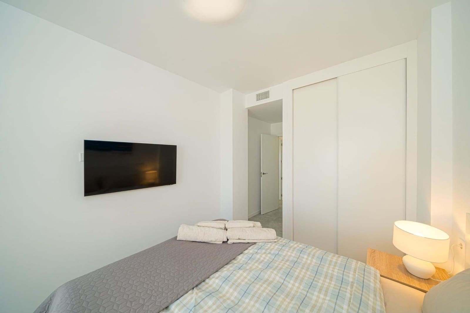 2 soveværelse Lejlighed til leje i Finestrat med swimmingpool - € 1.800 (Ref: 9491461)