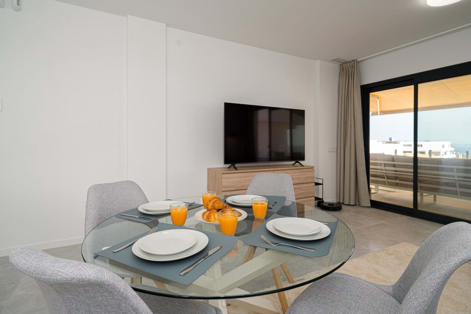 2 soveværelse Lejlighed til leje i Finestrat med swimmingpool - € 1.800 (Ref: 9491461)