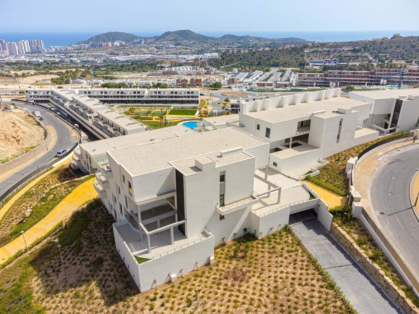 2 soveværelse Lejlighed til leje i Finestrat med swimmingpool - € 1.800 (Ref: 9491461)