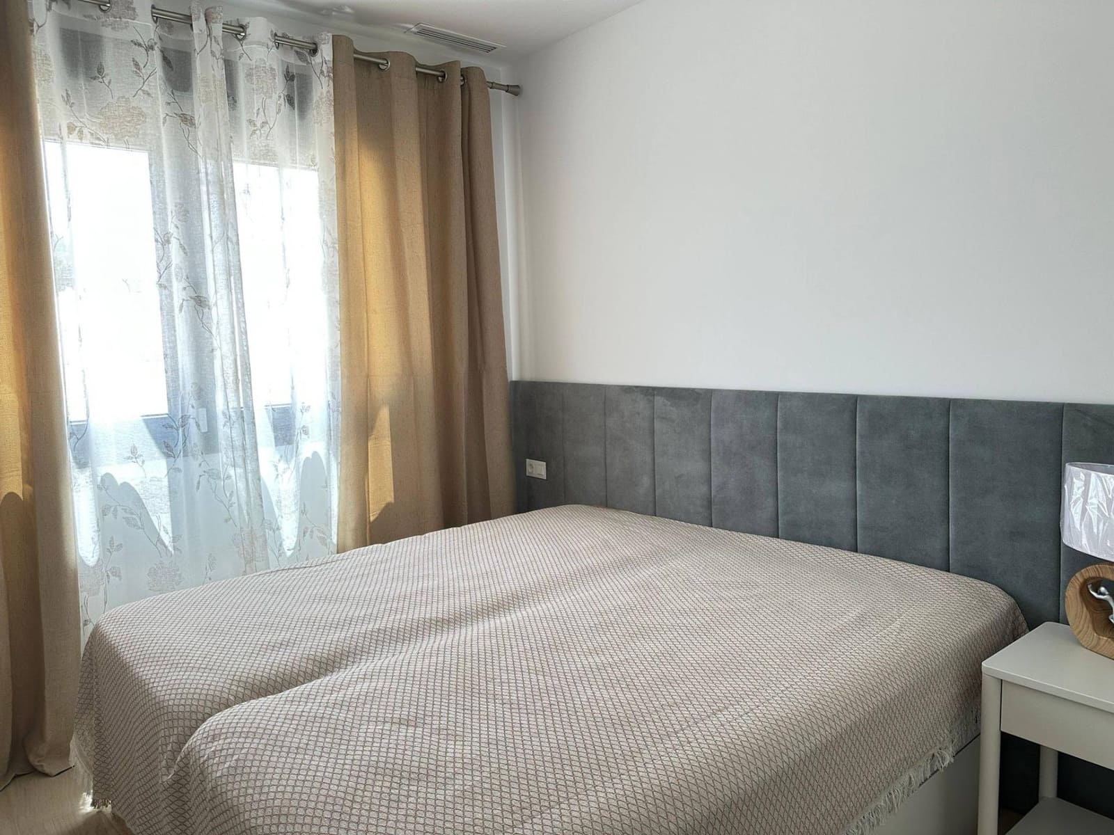 2 soveværelse Lejlighed til leje i Finestrat med swimmingpool - € 1.500 (Ref: 9502382)