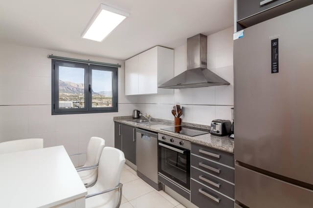 3 bedroom Apartment for rent in Rincón de Loix, Benidorm with pool - € 1,800 (Ref: 9502383)