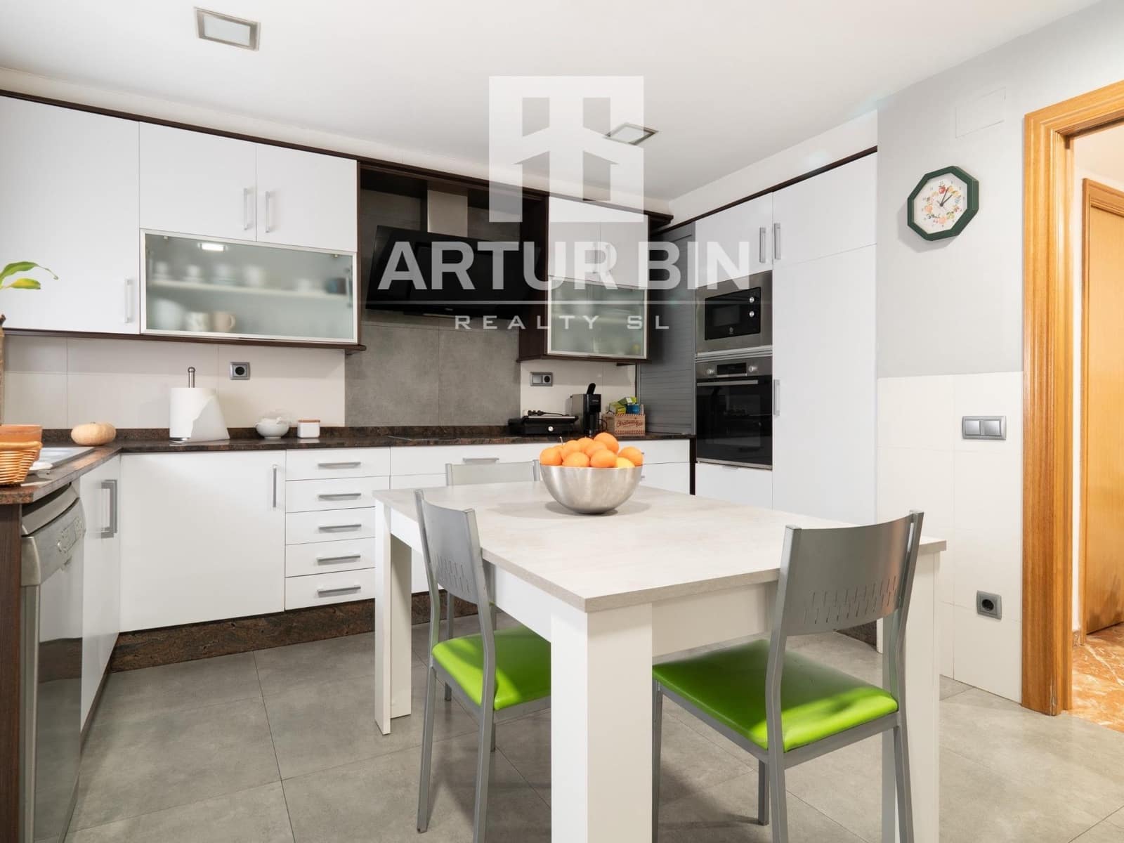 Casa de 4 habitaciones en Alaquàs en venta con garaje - 500.000 € (Ref: 9502675)