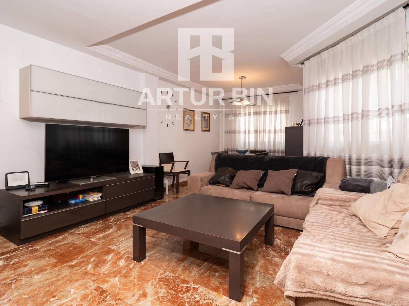 Casa de 4 habitaciones en Alaquàs en venta con garaje - 500.000 € (Ref: 9502675)