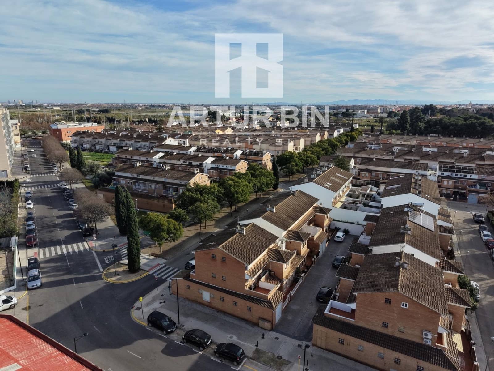 Casa de 4 habitaciones en Alaquàs en venta con garaje - 500.000 € (Ref: 9502675)