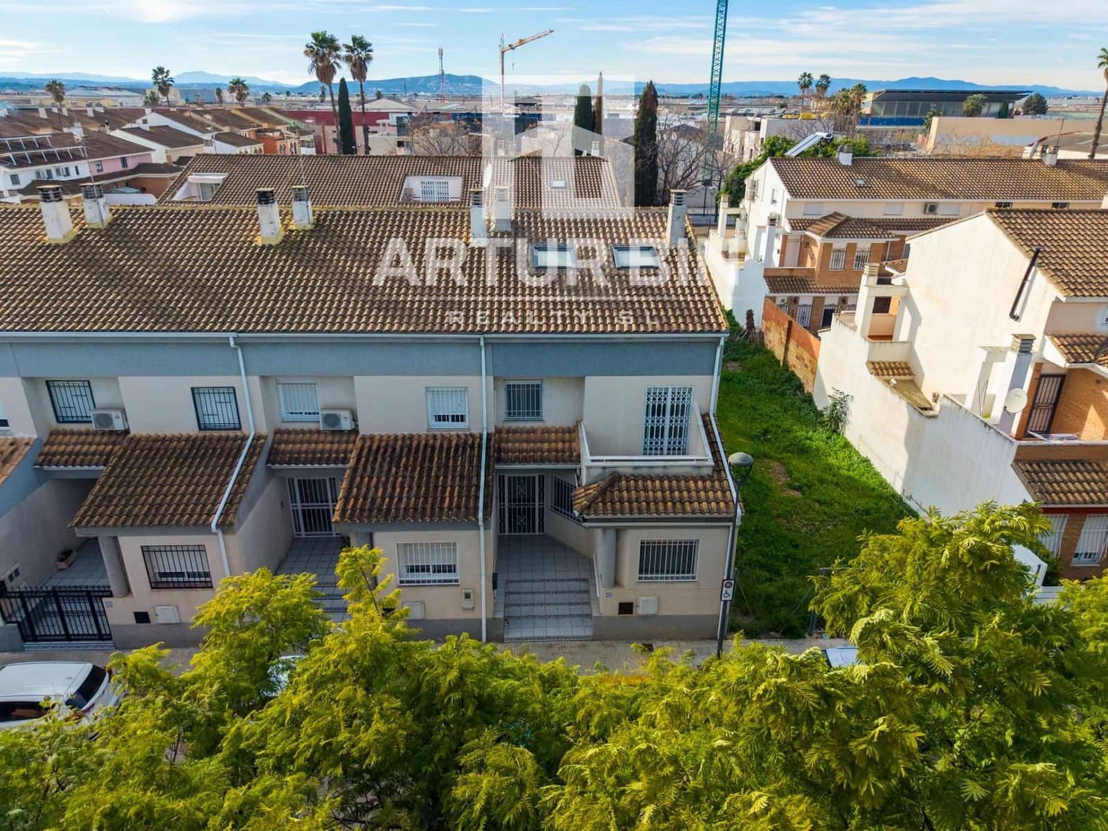 Casa de 4 habitaciones en Alaquàs en venta con garaje - 500.000 € (Ref: 9502675)