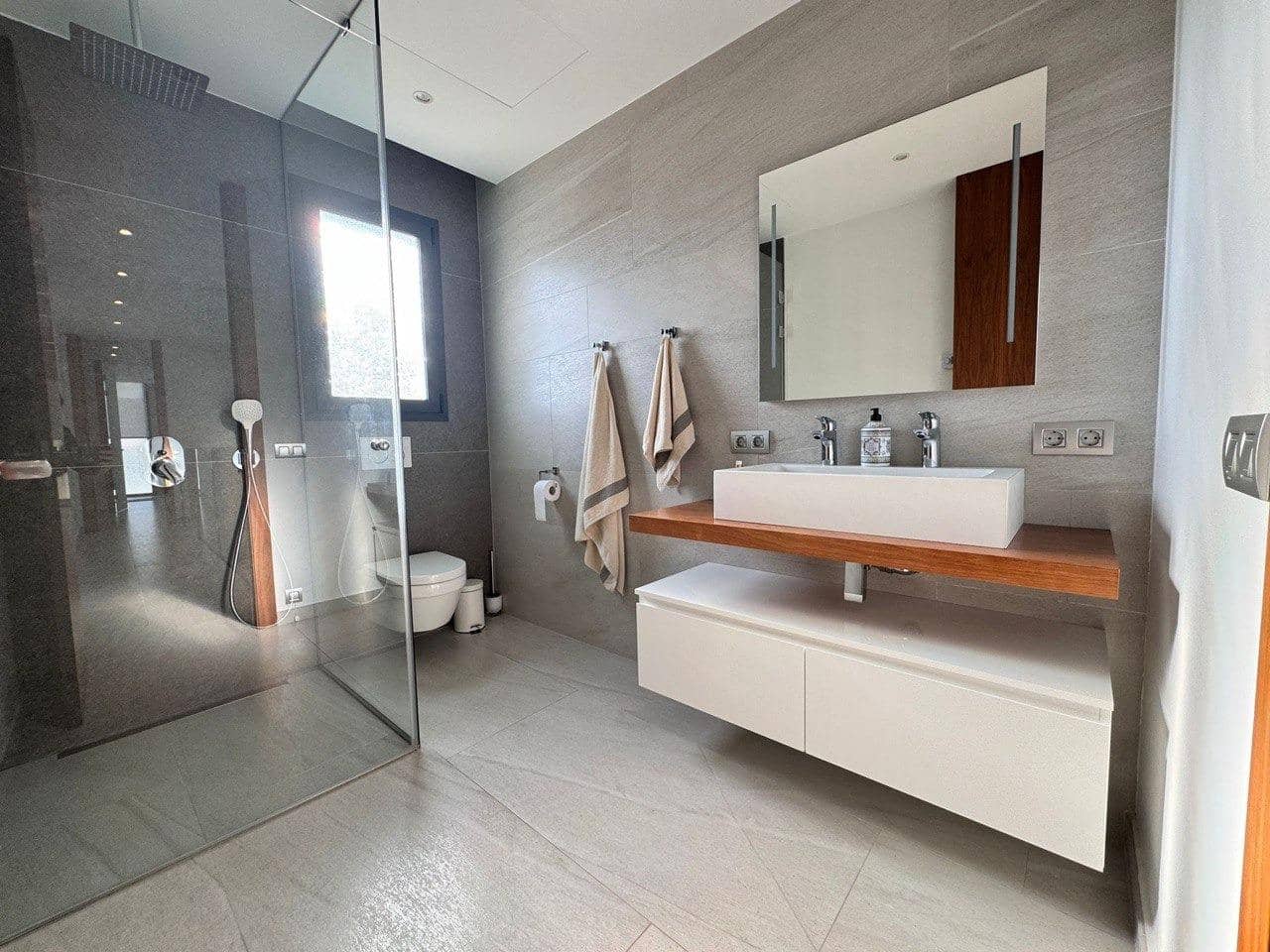 4 Zimmer Villa zu vermieten in Finestrat mit Pool Garage - 5.000 € (Ref: 9504314)