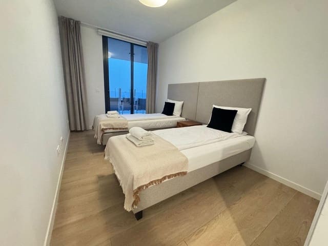 Apartamento de 3 habitaciones en Playa Poniente, Benidorm en alquiler - 2.300 € (Ref: 9504315)