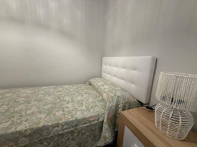 3 bedroom Apartment for rent in La Malva-Rosa, Valencia city - € 1,400 (Ref: 9527697)