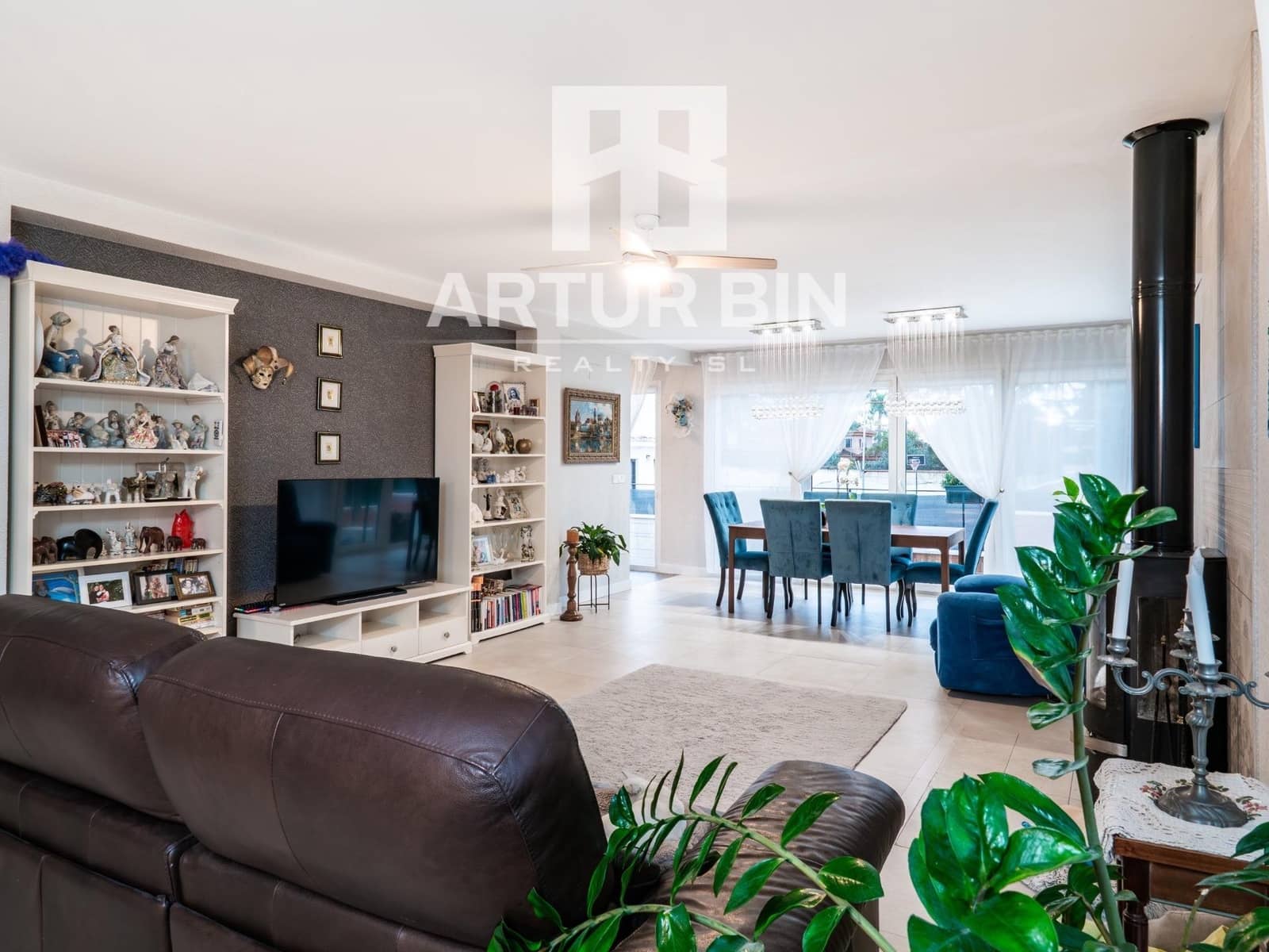 5 soverom Villa til salgs i L'Eliana med svømmebasseng garasje - € 597 000 (Ref: 9561821)