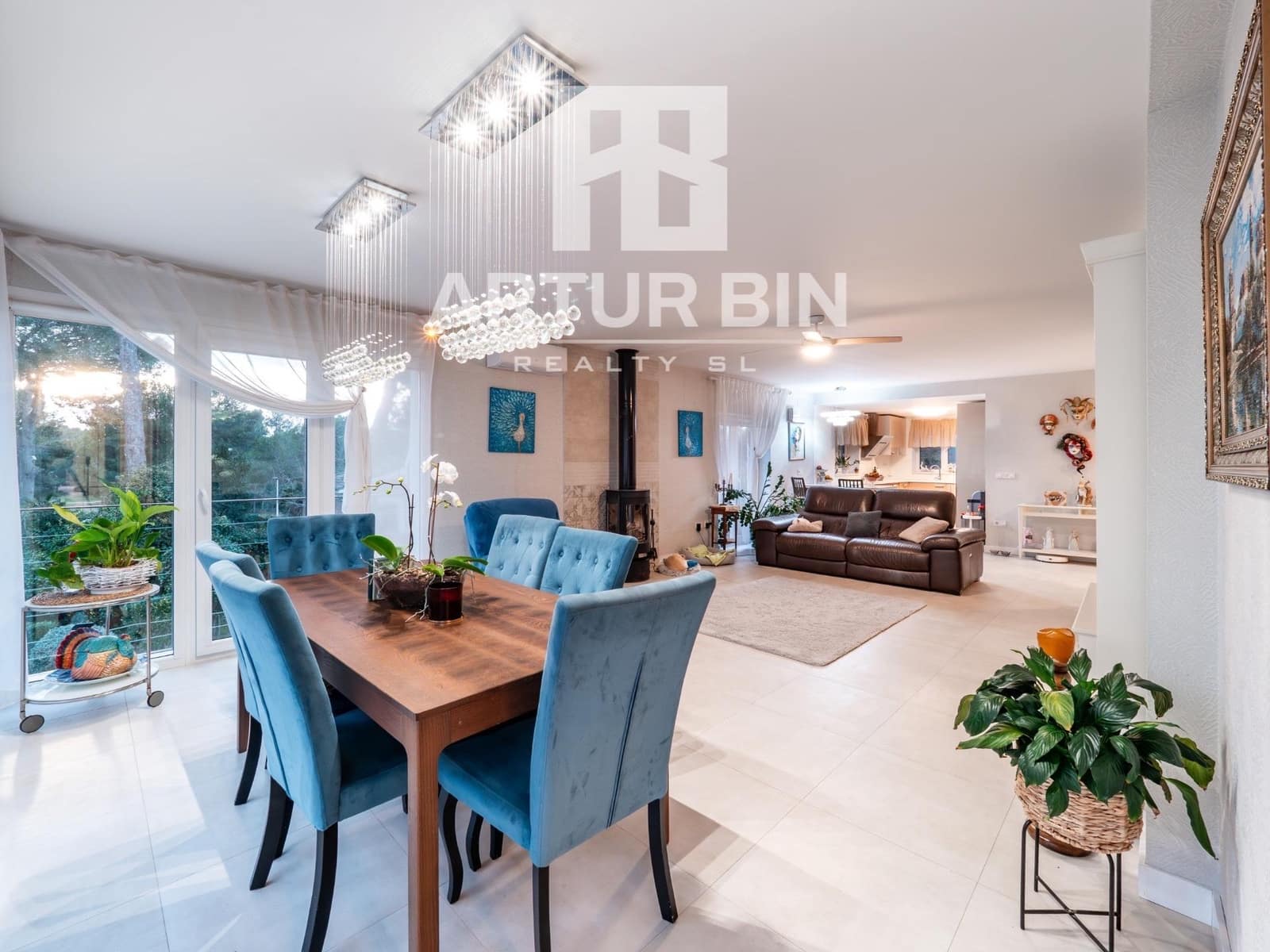 5 soverom Villa til salgs i L'Eliana med svømmebasseng garasje - € 597 000 (Ref: 9561821)