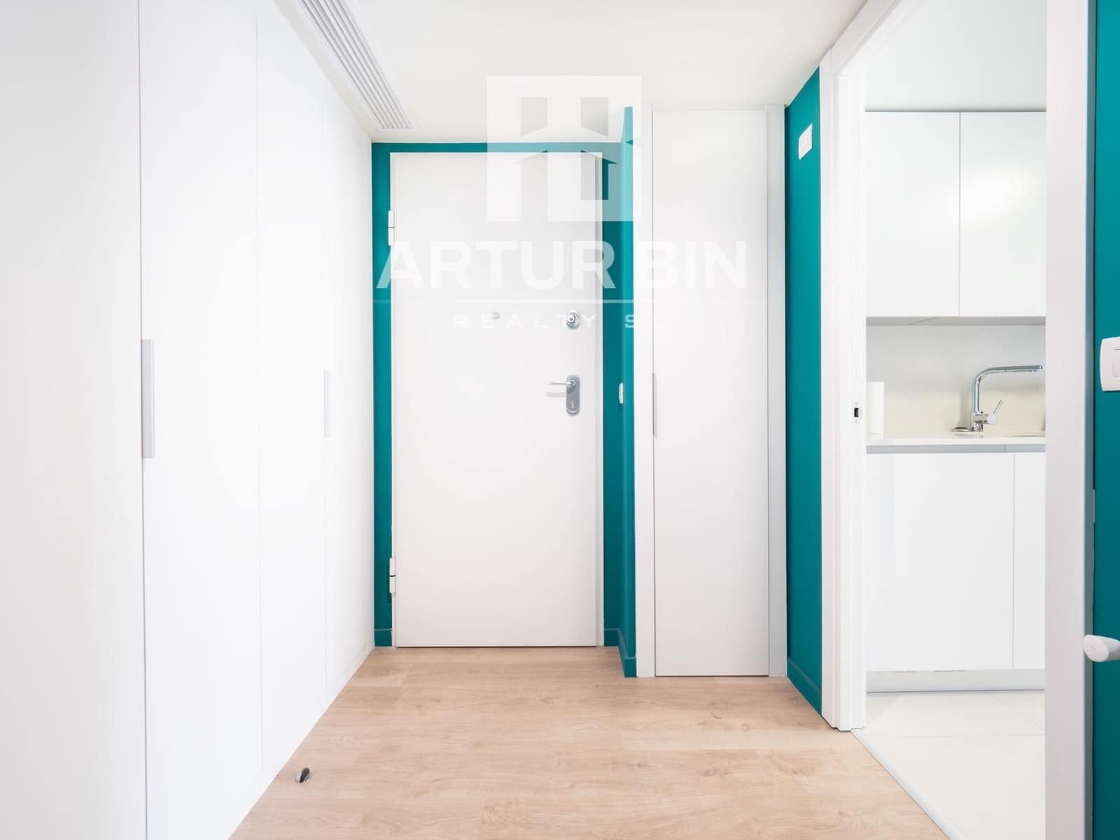 3 Zimmer Apartment zu verkaufen in Valencia Stadt mit Pool - 650.000 € (Ref: 9571197)